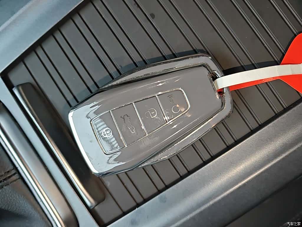 Geely Emgrand, 2019 9