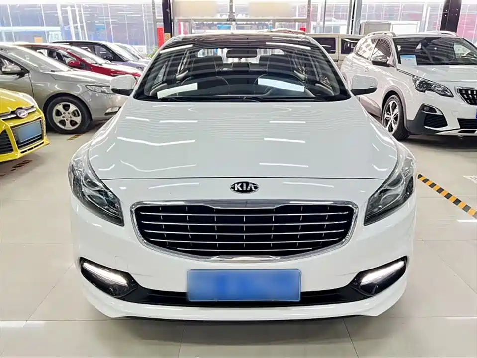 Kia K4