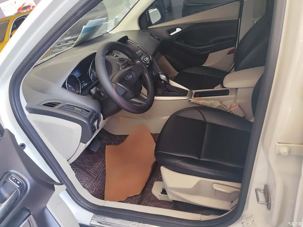 Ford Focus, 2018 18