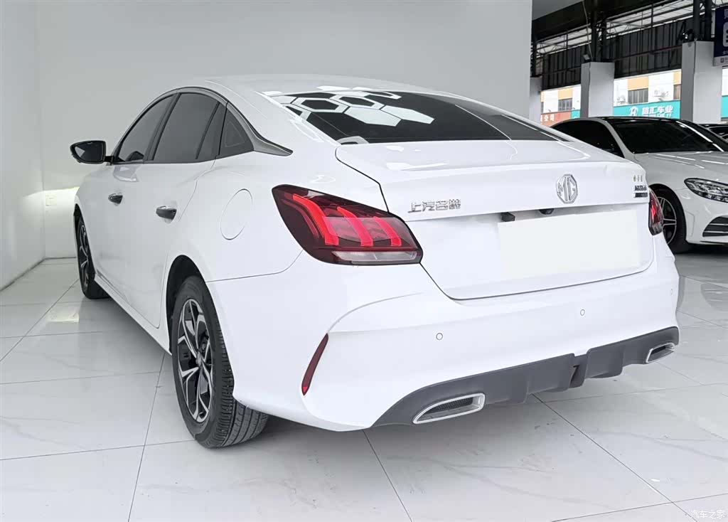 MG MG5, 2021 9