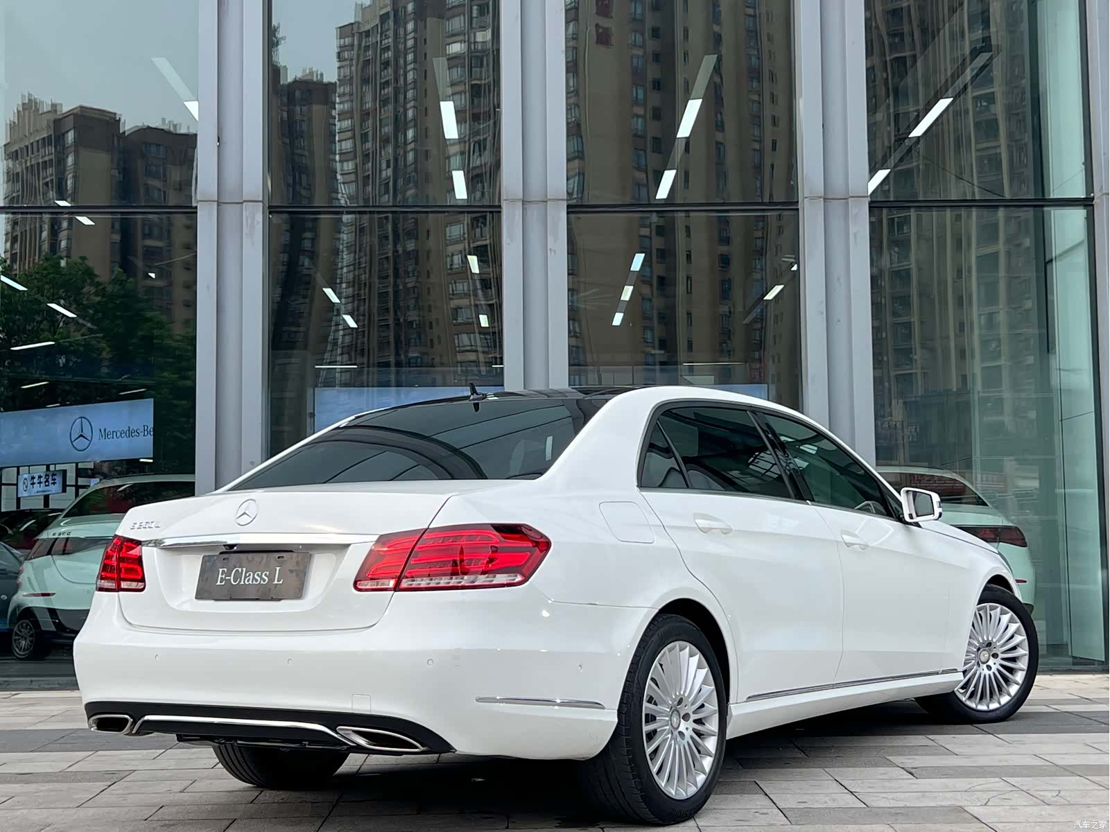 Mercedes-Benz E-Class, 2015 10