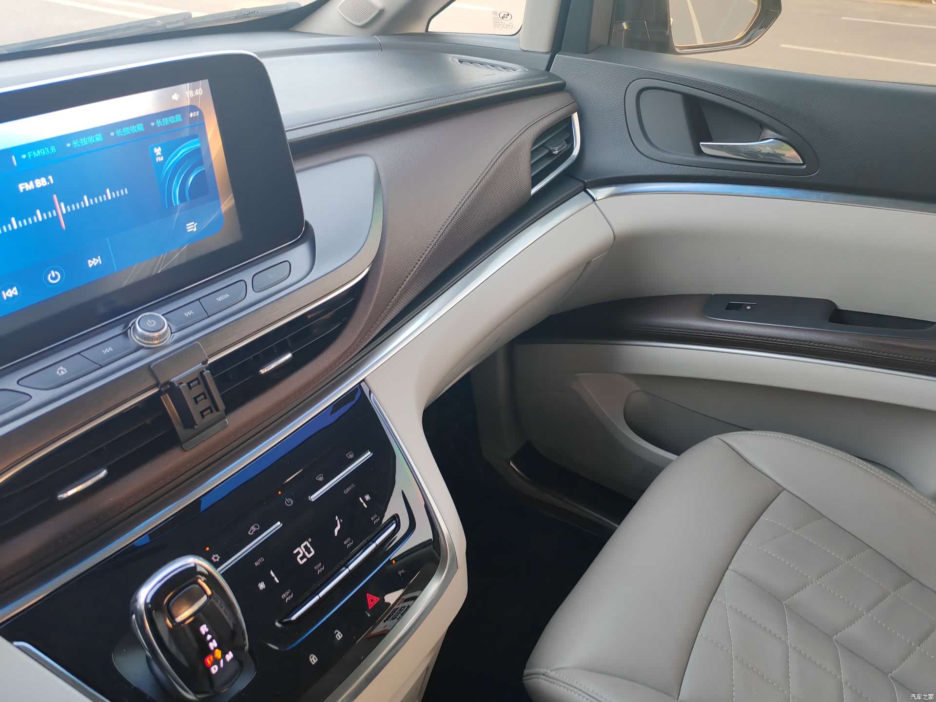 Buick GL8, 2022 15