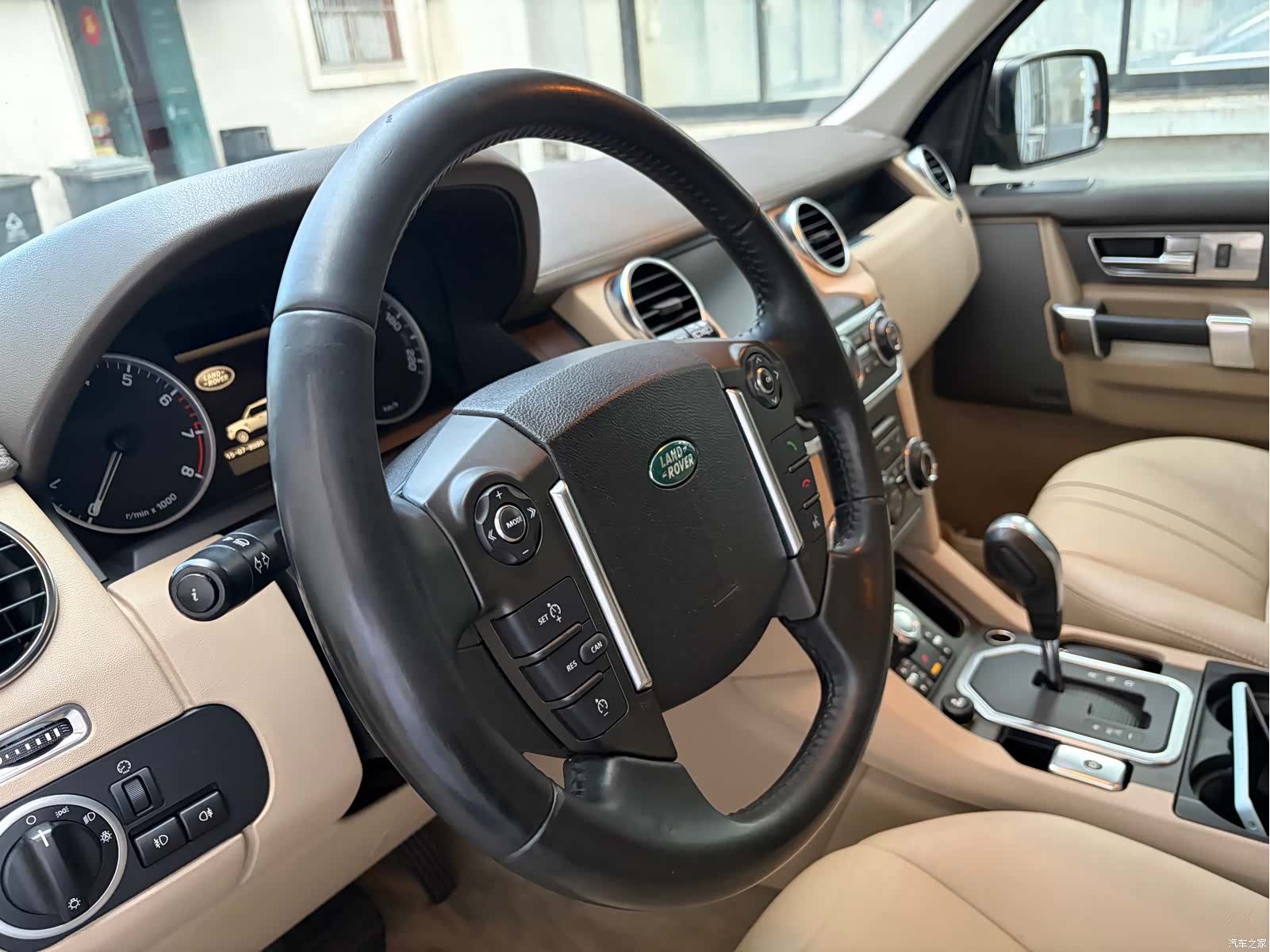 Land Rover Discovery, 2011 9