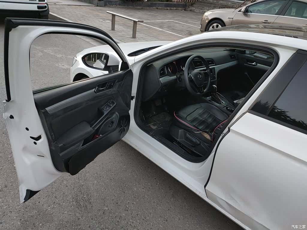 Volkswagen Lamando, 2018 12