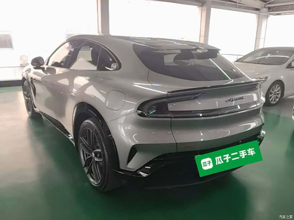 Xiaomi YU7, 2025 все фото