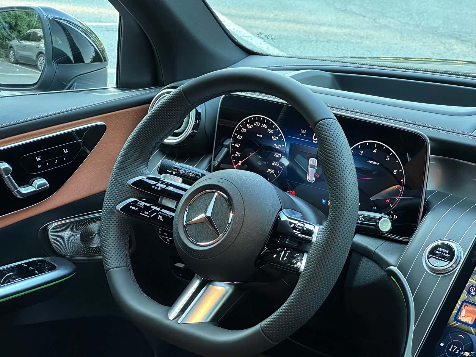 Mercedes-Benz GLC, 2025 8