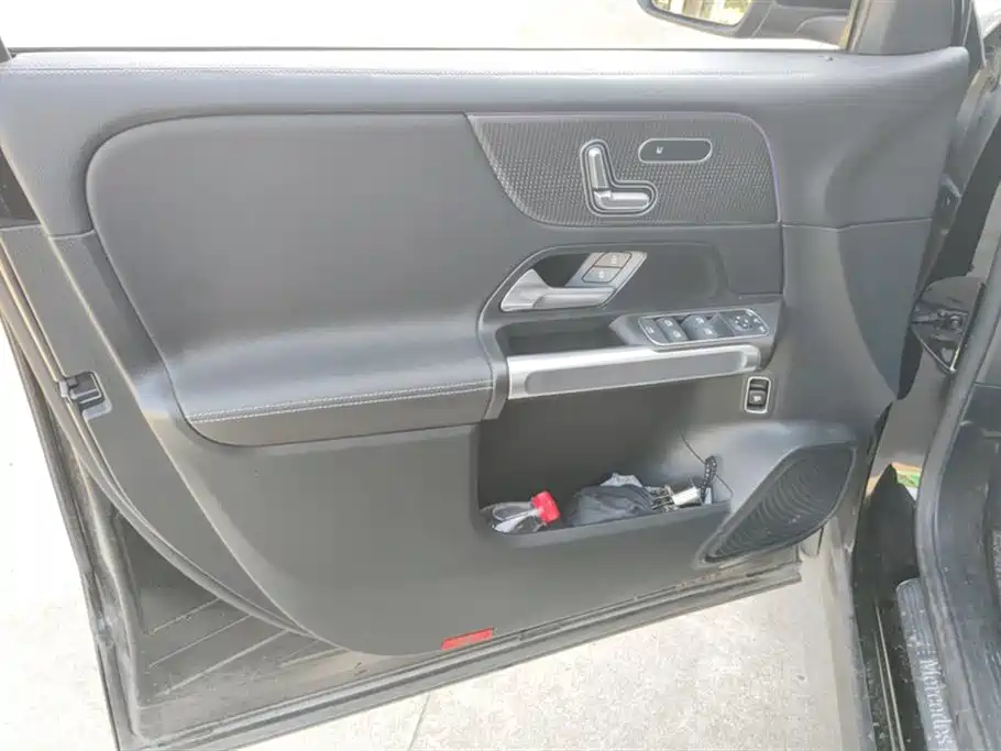 Mercedes-Benz GLB Mercedes-Benz GLB