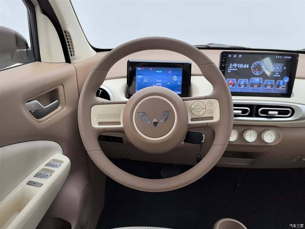 Wuling MINIEV, 2025 11