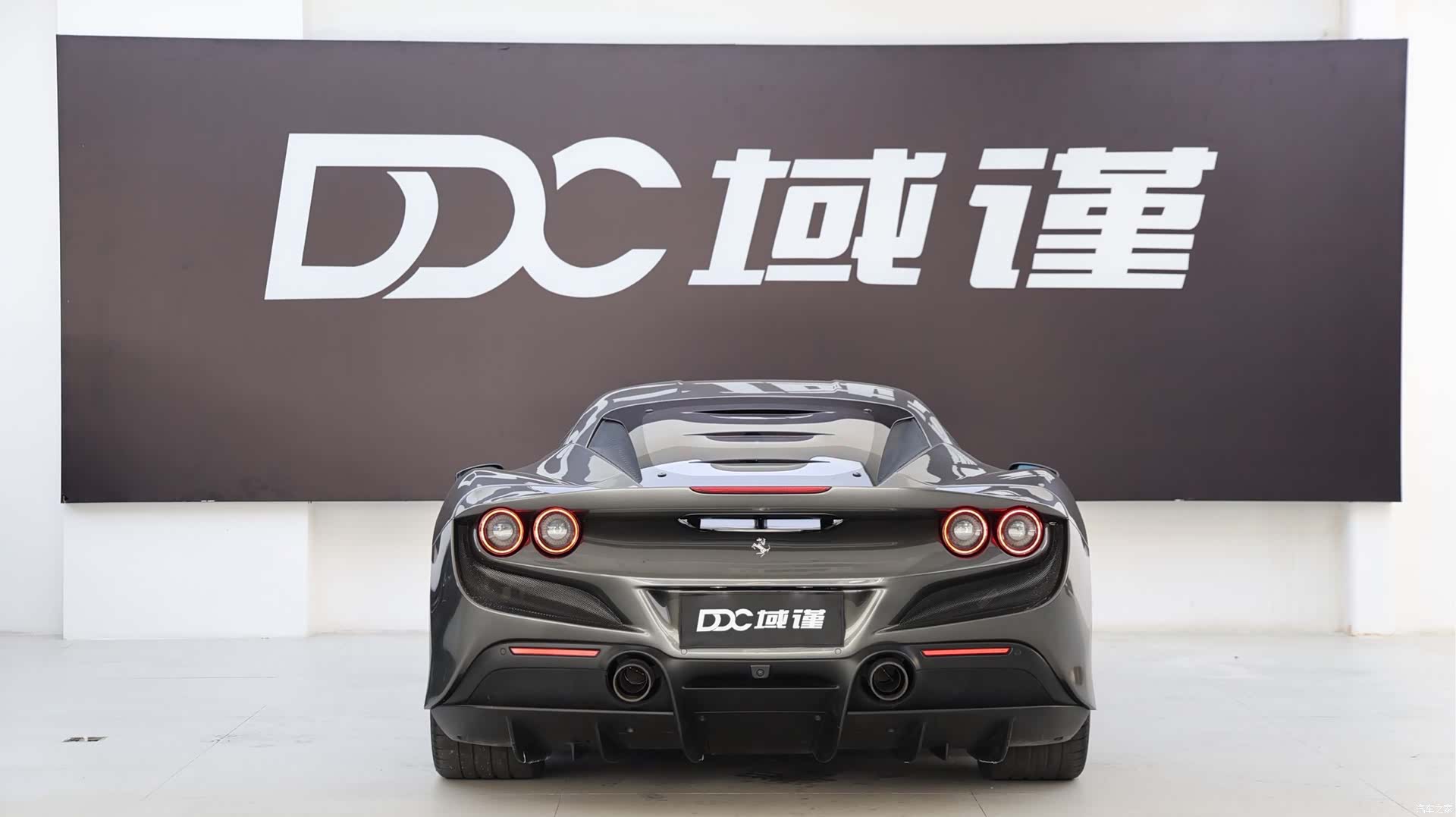 Ferrari F8, 2021 4
