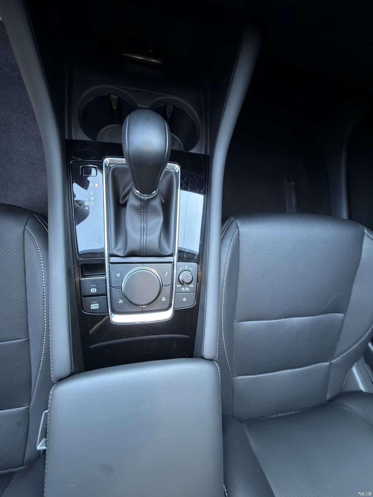 Mazda Mazda3, 2024 8
