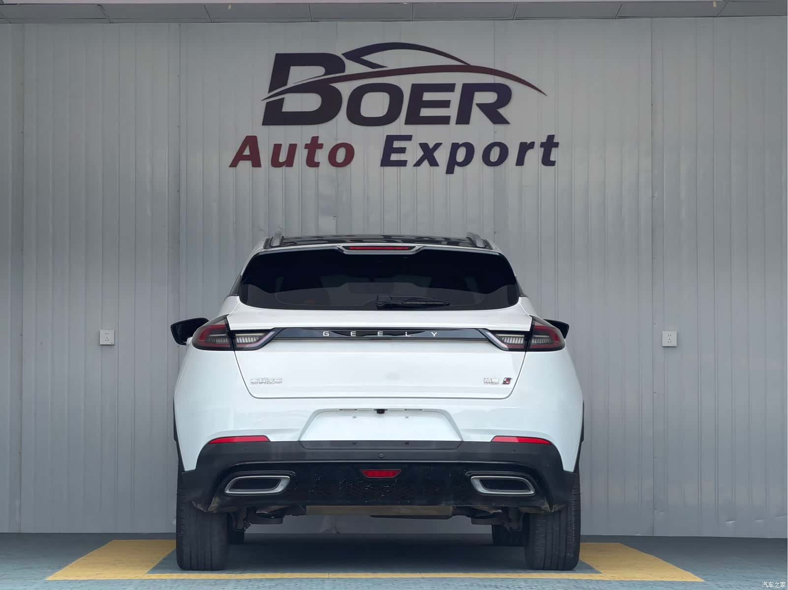 Geely Emgrand, 2022 все фото