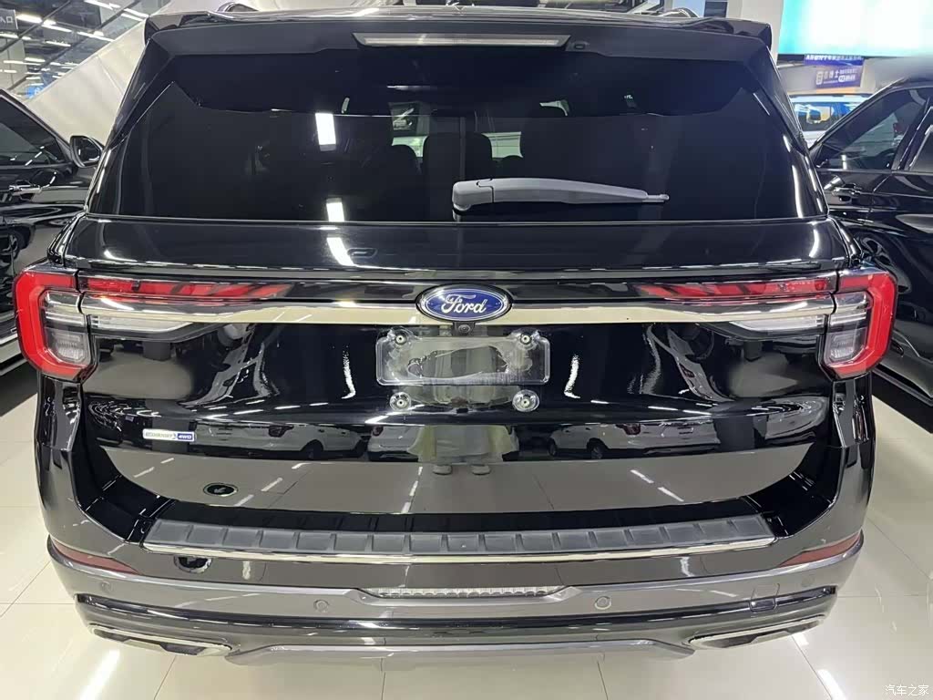 Ford Explorer, 2023 8
