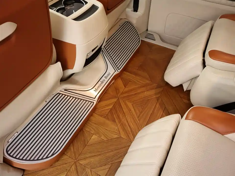 Mercedes-Benz V-class