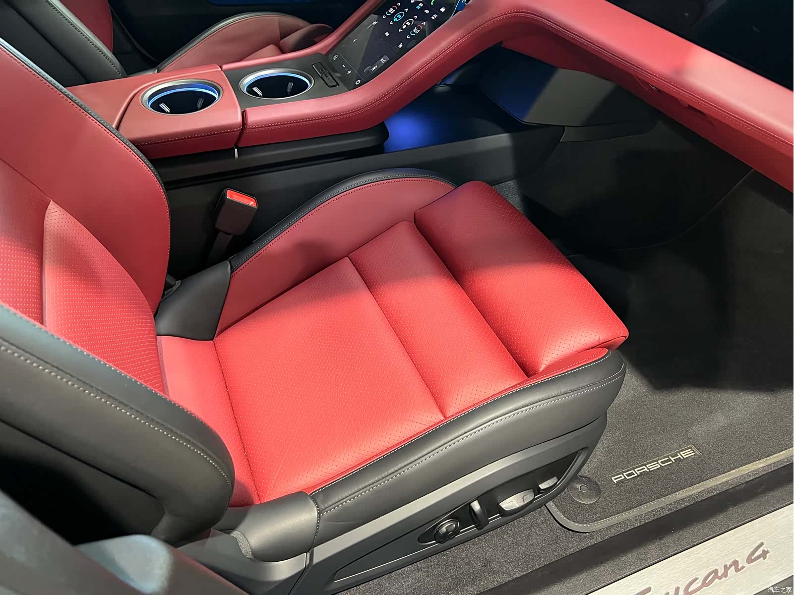 Porsche Taycan, 2025 25