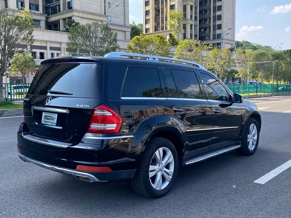 Mercedes-Benz GL grade