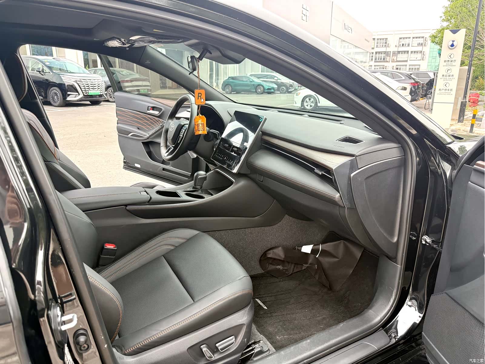 Toyota Avalon, 2025 12