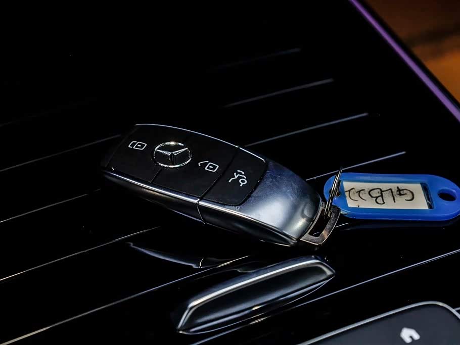 Mercedes-Benz GLB Mercedes-Benz GLB