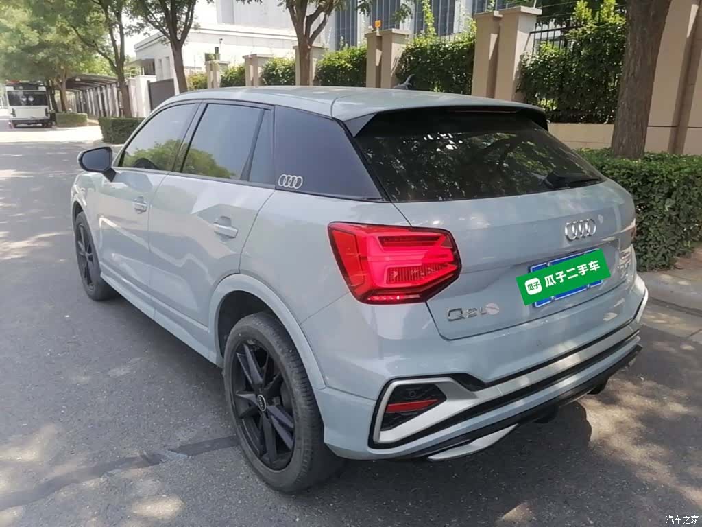 Audi Q2L, 2022 все фото