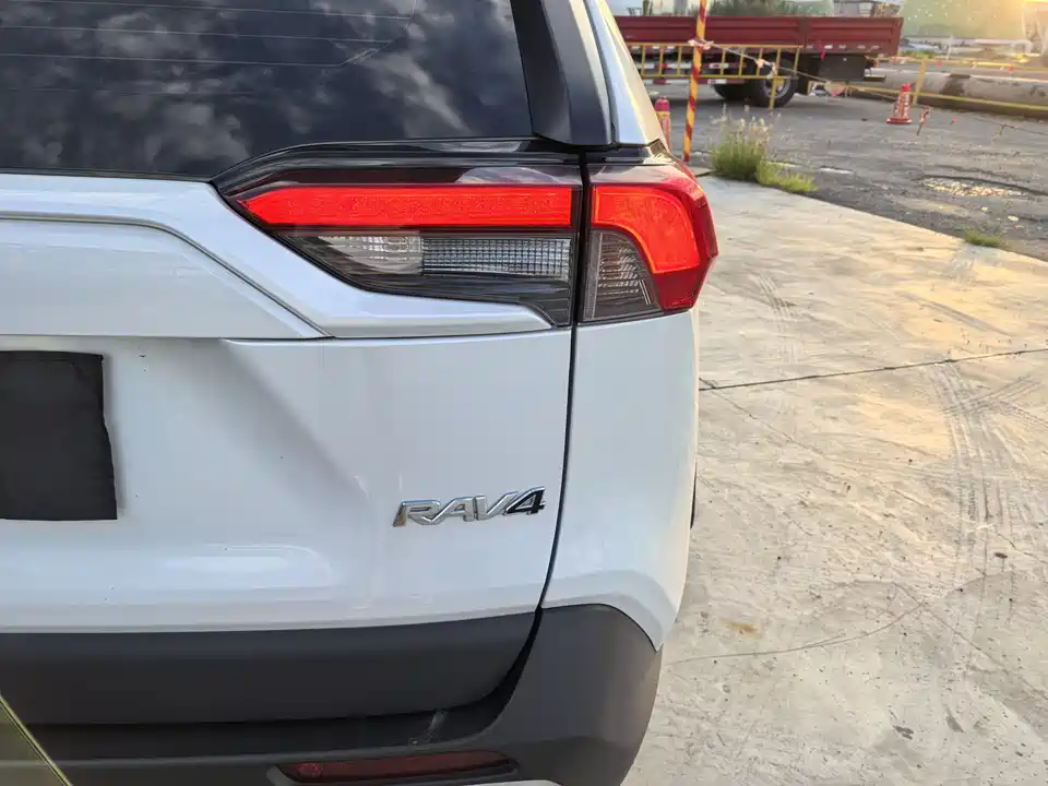 Toyota RAV4 Rongfang