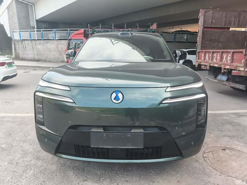 Denza N8, 2025 3