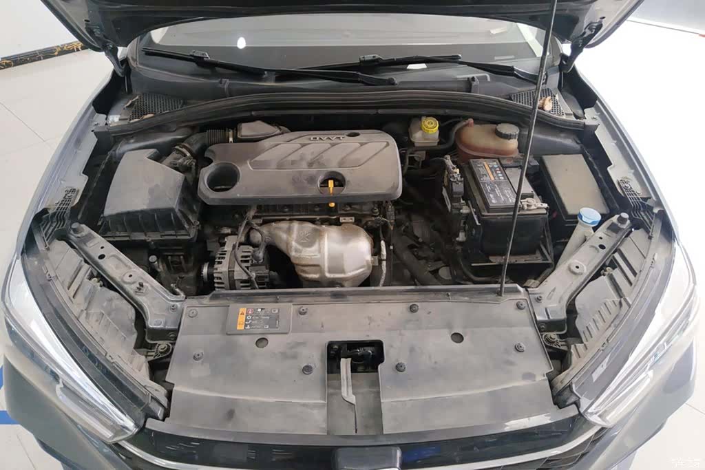 Roewe i5, 2022 10