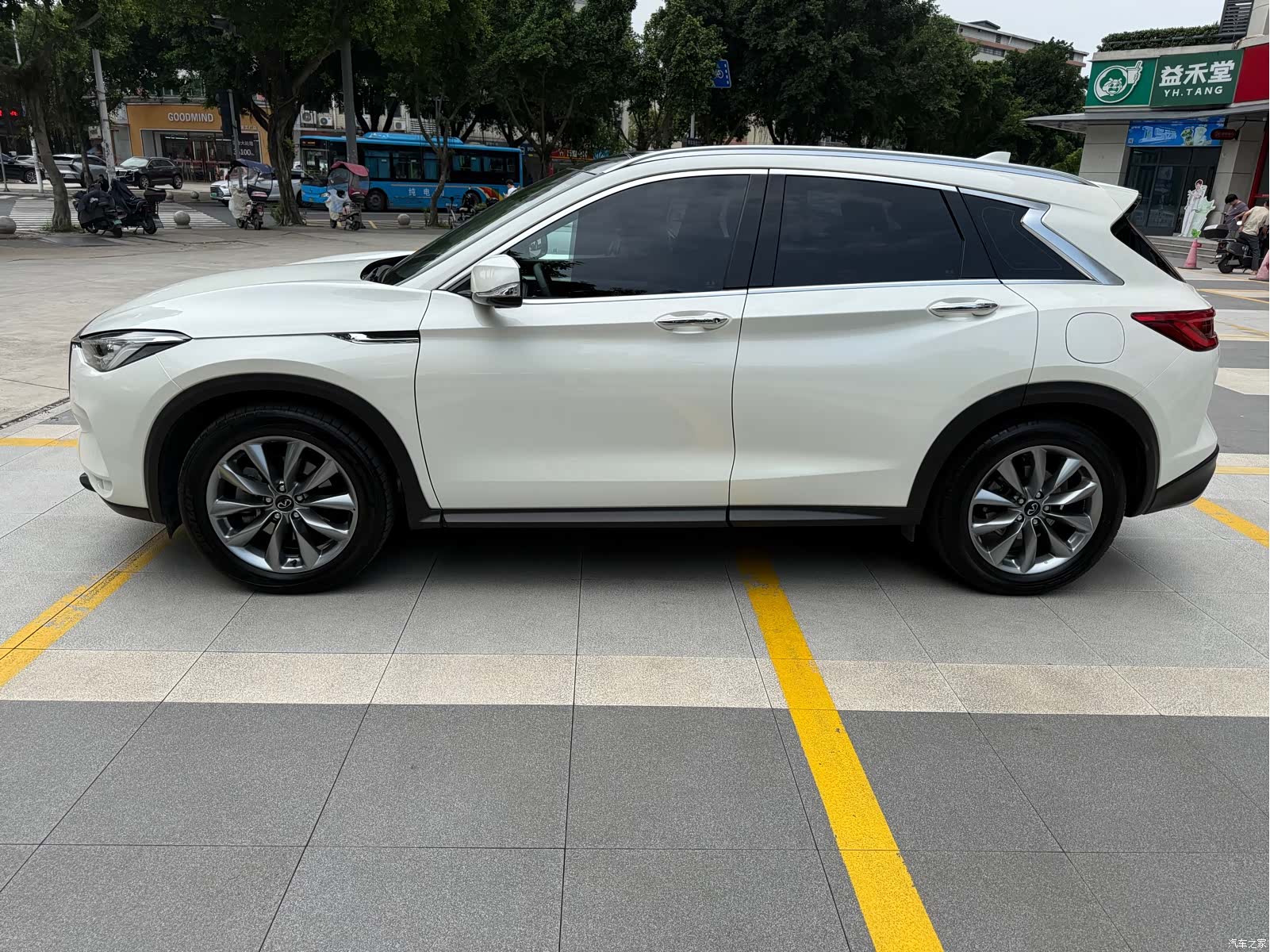 Infiniti QX50, 2021 2