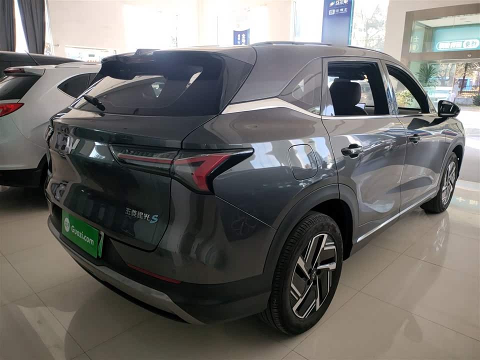 Wuling Wuling Xingguang S