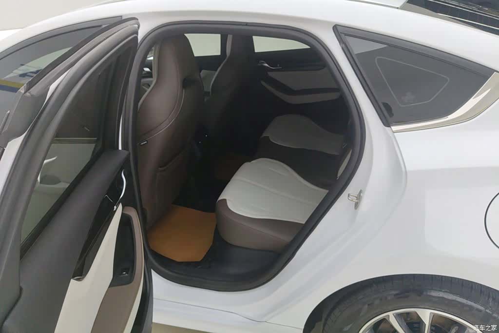 BYD Qin, 2024 11