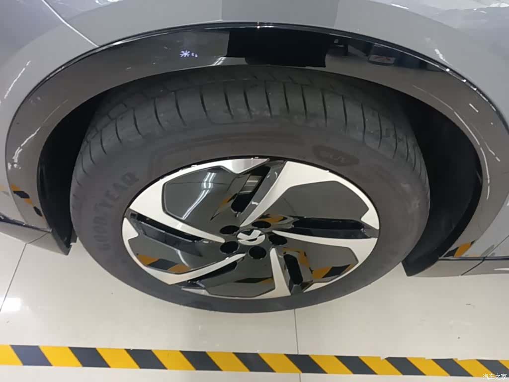 NIO ES6, 2025 23