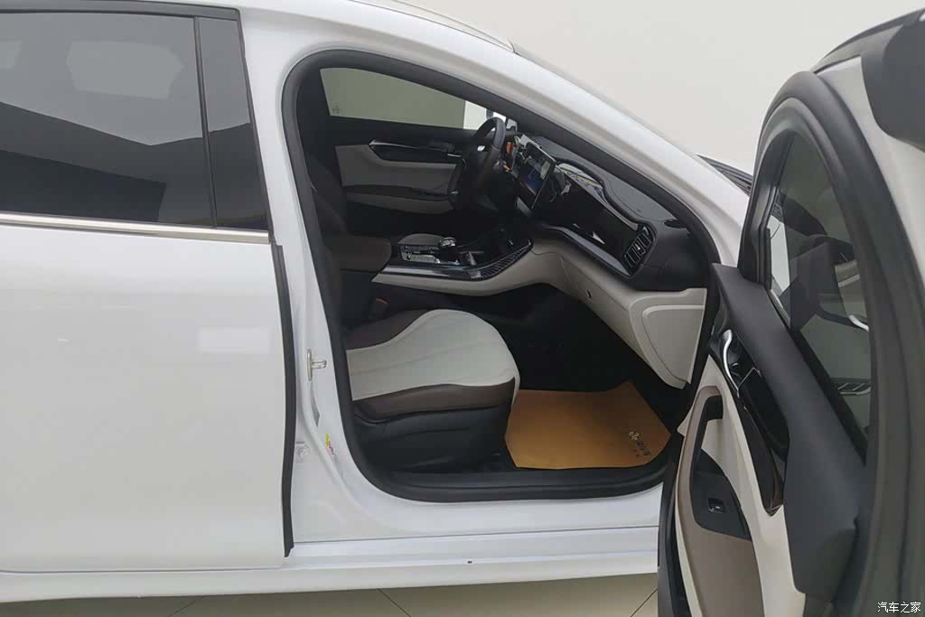 BYD Qin, 2024 8