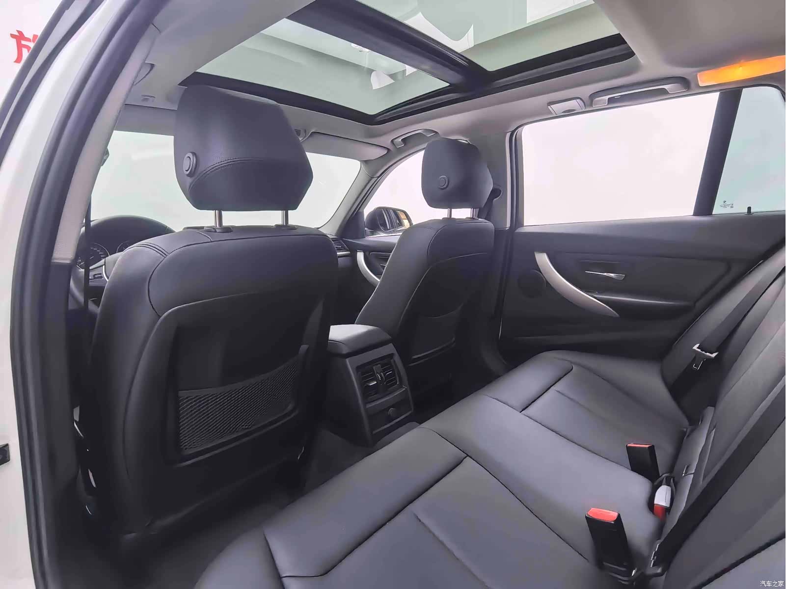BMW 3 Series, 2016 13