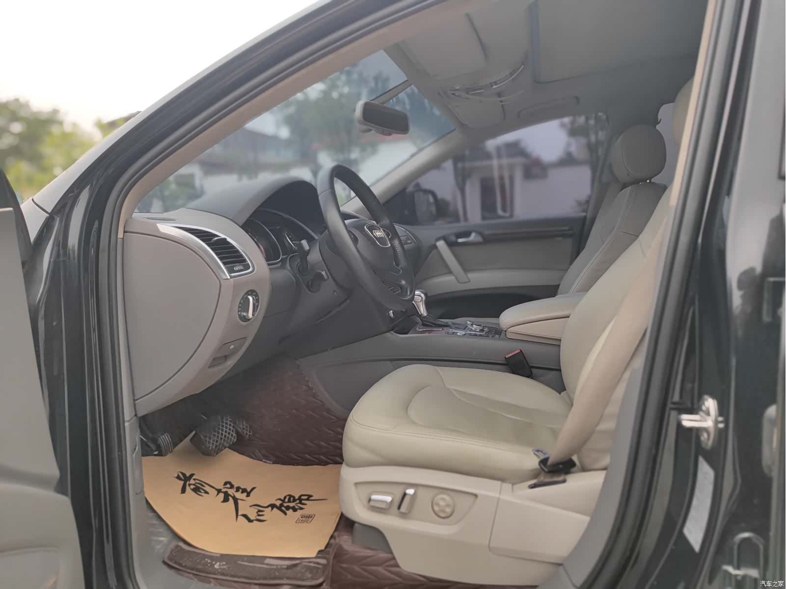 Audi Q7, 2012 9