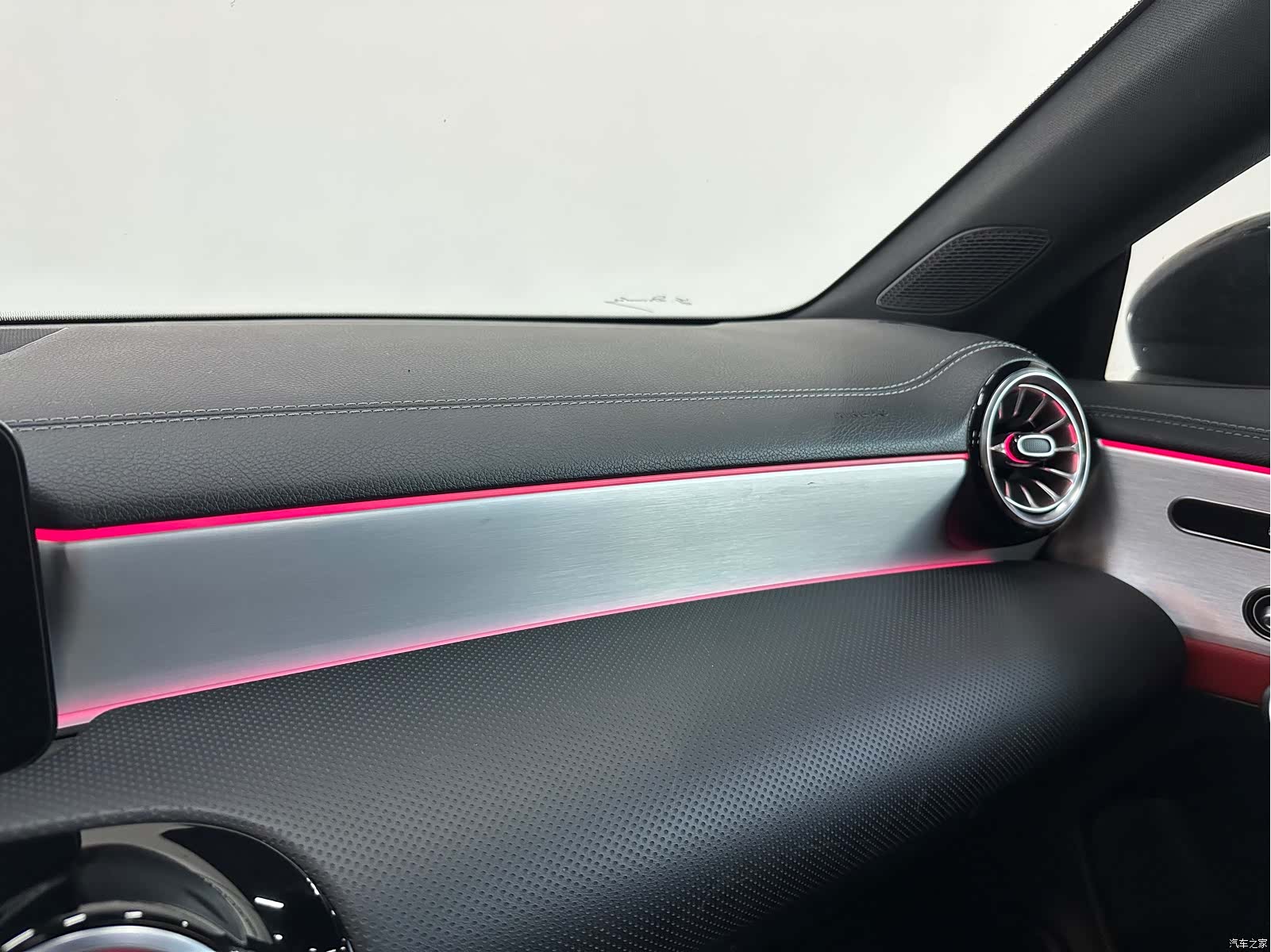 Mercedes-Benz CLA, 2022 15