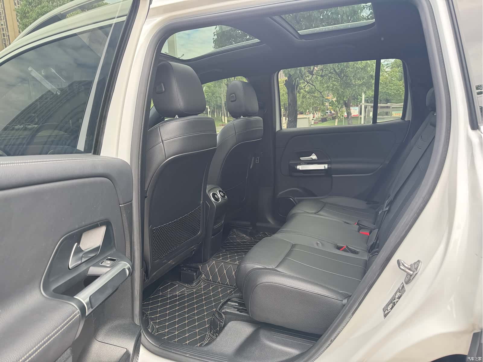 Mercedes-Benz GLB, 2020 8