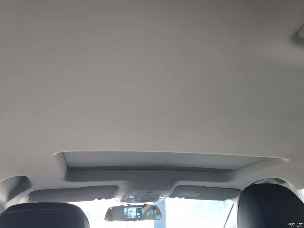 Roewe i5, 2019 18