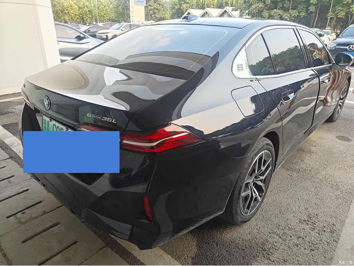 BMW i5, 2025 4