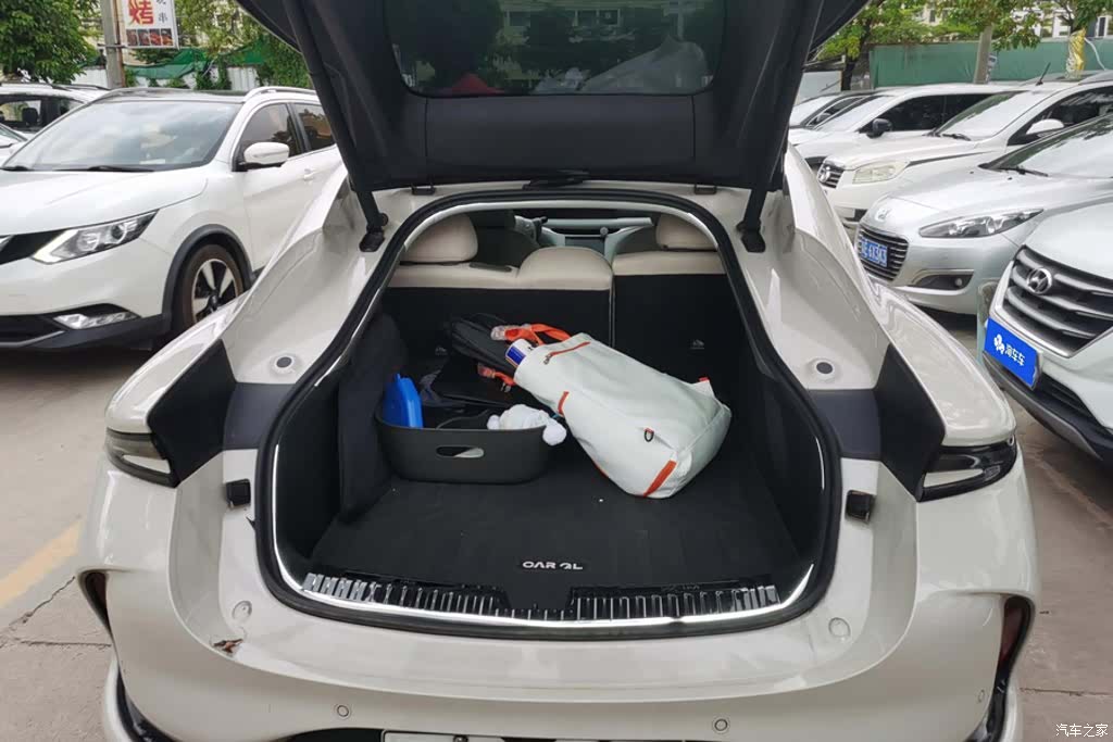 IM Motors L6, 2024 4