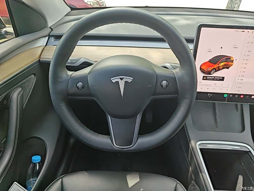 Tesla Model Y, 2022 11