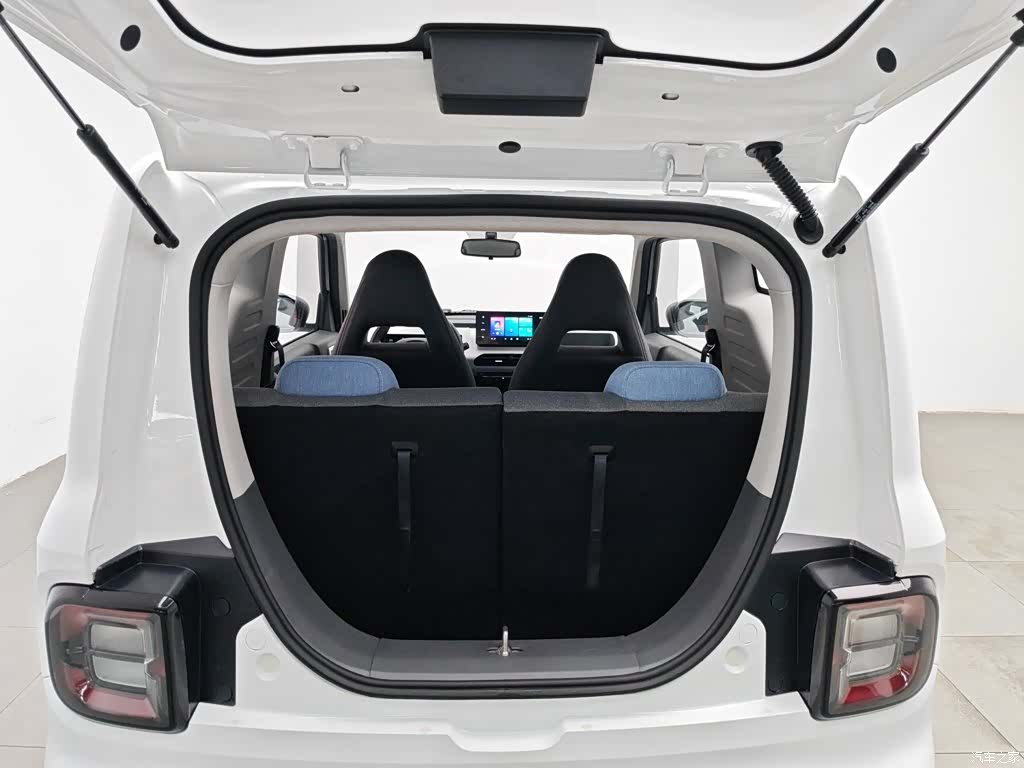 Geely Panda, 2024 16