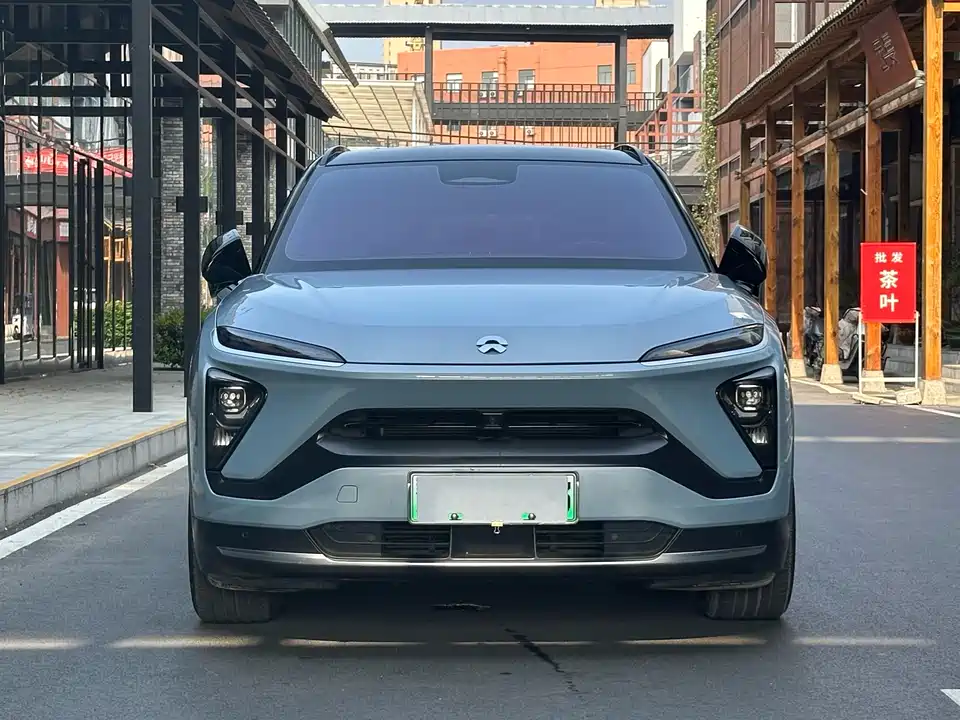 NIO ES6