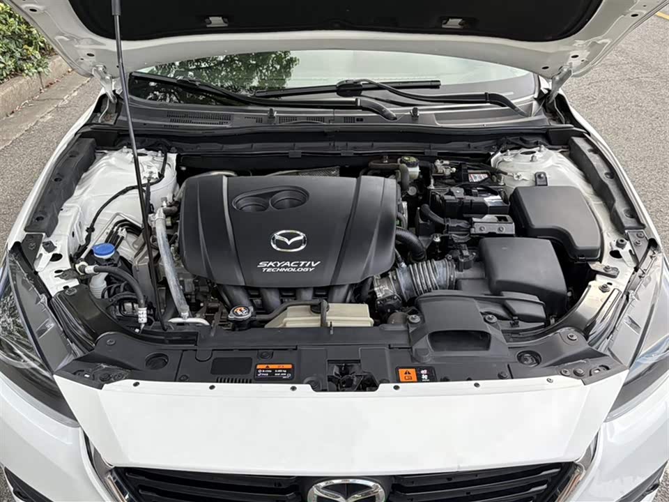 Mazda 3 Angkesaila