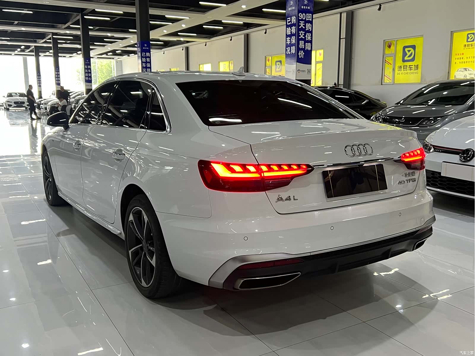 Audi A4L, 2021 13
