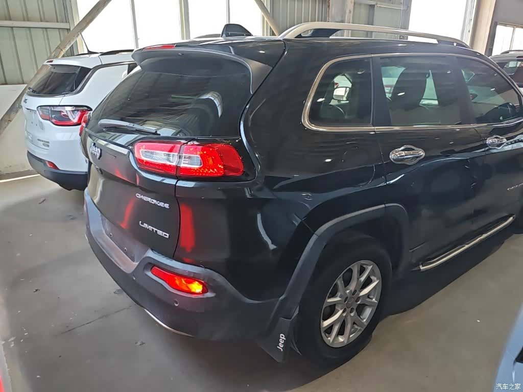 Jeep Cherokee, 2017 8