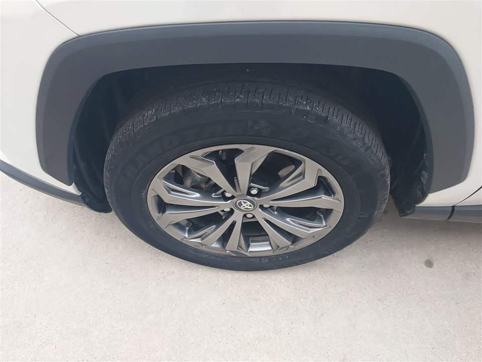 Toyota RAV4 Rongfang