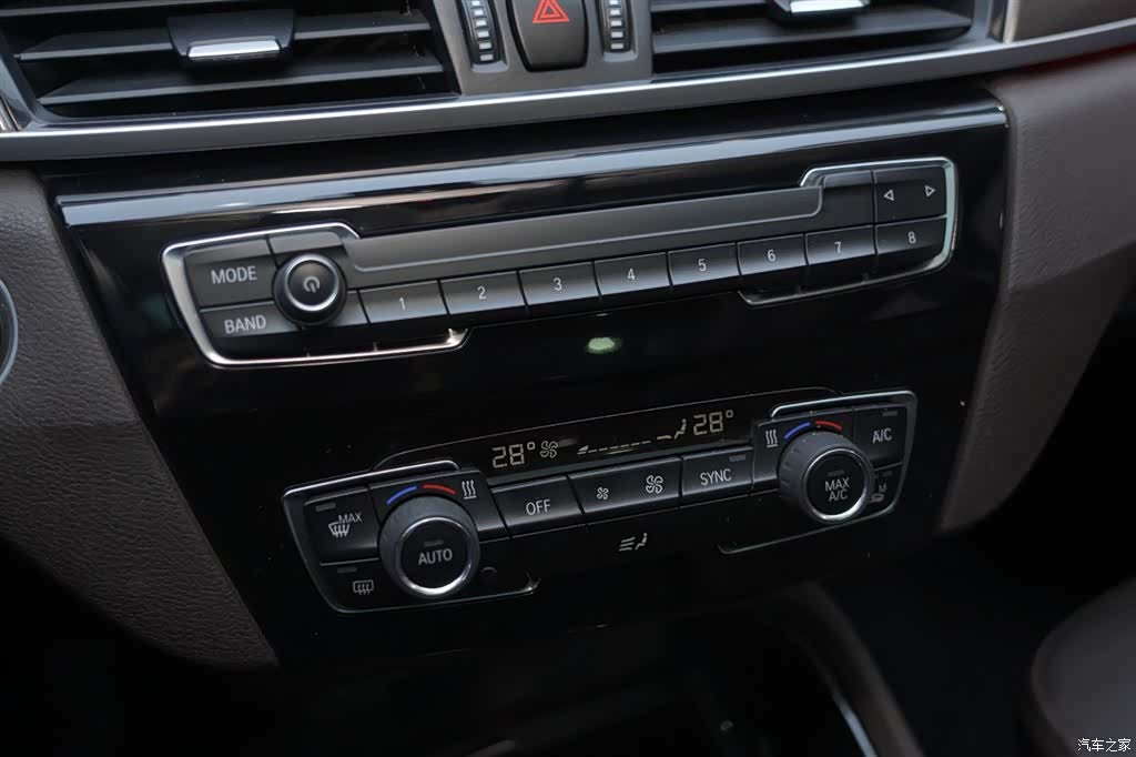 BMW X1, 2019 12