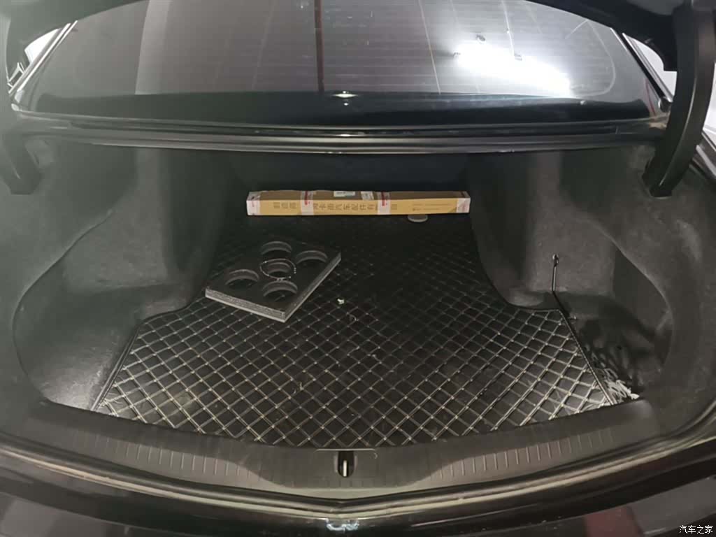 Cadillac CT6, 2023 19