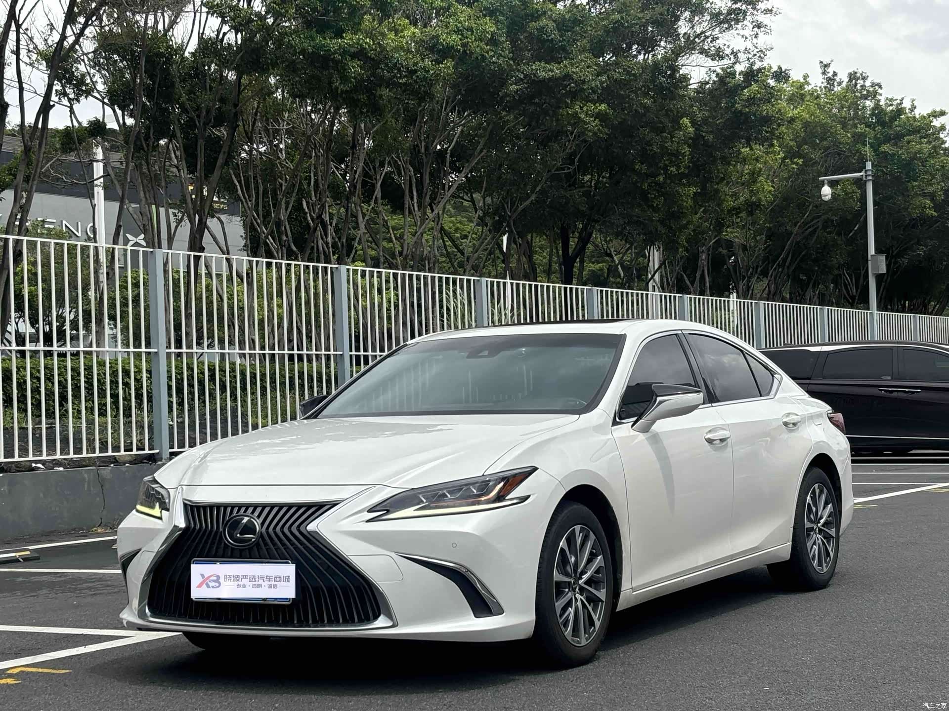 Lexus ES, 2021 1