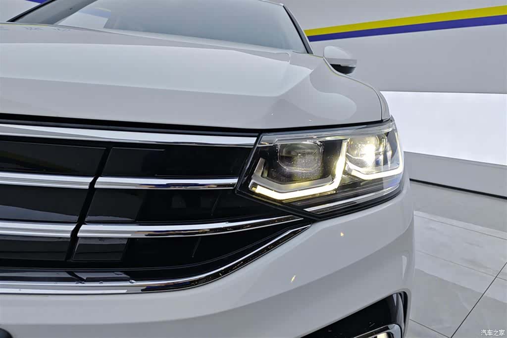 Volkswagen Tiguan L, 2022 все фото