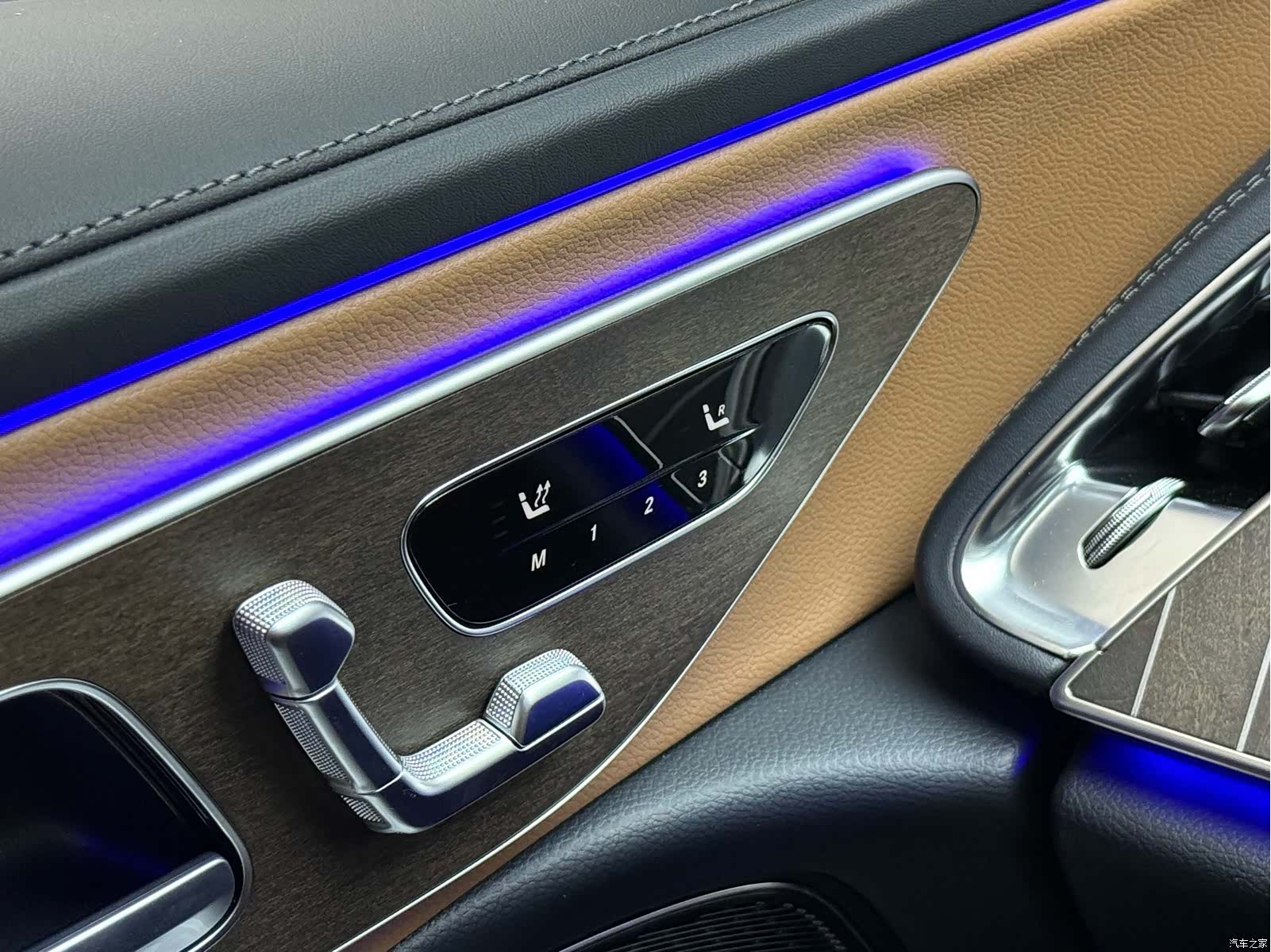 Mercedes-Benz E-Class, 2024 11