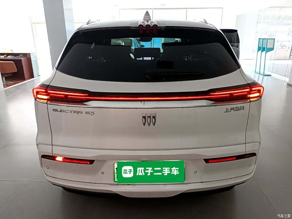 Buick E5, 2025 6
